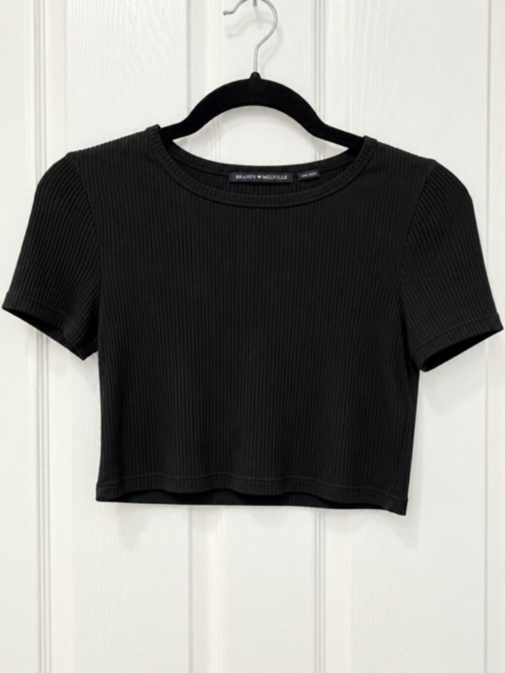 Brandy Melville Black Ribbed Crop Top One Size Y2K Minimalist Basic